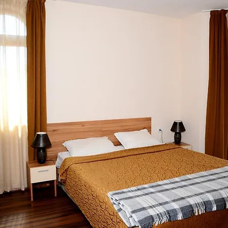 Bron House Villa *
