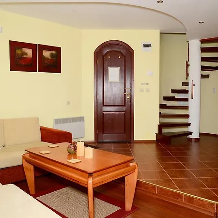 Bron House Villa *