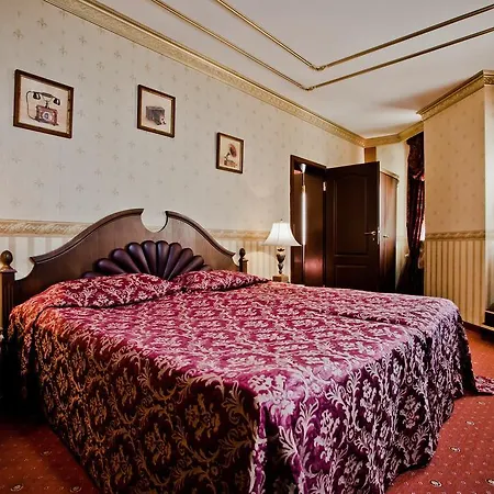 Villa Bron House